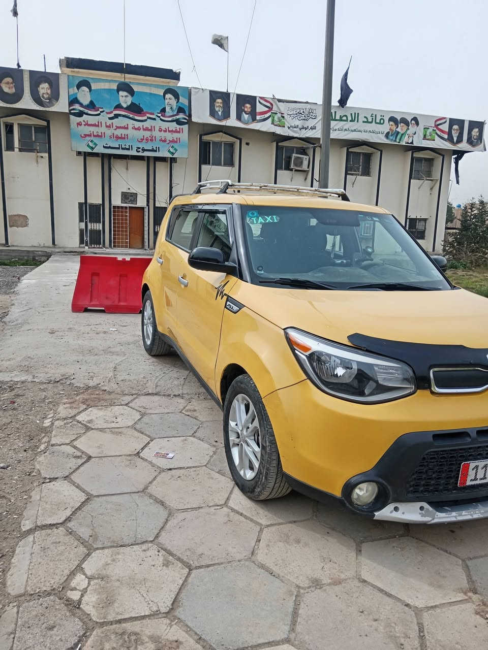 السلام عليكم كيه صول ٢٠١٥ سونار بلا منشور مكينه كير تبريد خير من الله السعر ١٠٥ وبيه مجال رقم الهاتف *********** ابو هادي مكان السياره بغداد الزعفرانيه والشراي يجي ويدلل واذ اكو مراوس فورتي ٢٠ وفوك عادي انطي فرق
