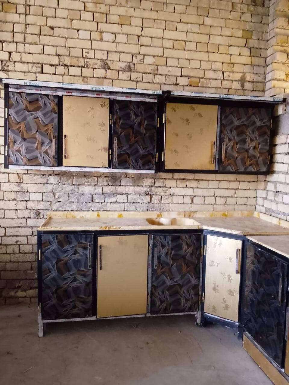 كاونتر للبيع مرمر السعر ٢٧٥ المكان بغداد ***********بي واتساب
