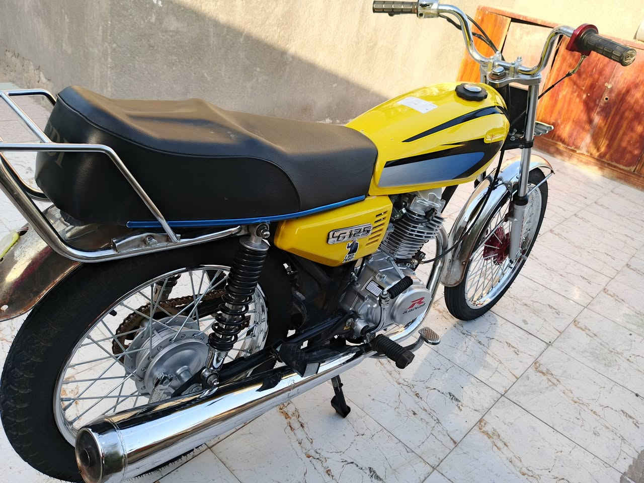 سلام عليكم للبيع دراجه 25 قبل فتره معمره دراجه حلوه ونضيف مامفتوحه ادوات سعر 650 مكاني هوير


**إذا كنت صاحب هذا الإعلان وتريد حذفه لأي سبب، رجاءا أرسل رسالة إلى الدعم الفني**