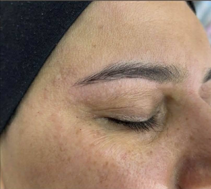 ✨🔥 عرض يجنّن – صالون لمسة رورو 🔥✨
دلّلي نفسج بأحلى خدمات وبأسعار تناسب الكل 💕

💄 حفافه — 5,000

🧵 خيط + شمع + تنظيف بشرة بسيط مع ماسكات — 7,000

🎨 صبغ شعر — حسب طول الشعر

✂️ قص شعر — 5,000

💇‍♀️ شسوار — 5,000

💋 مكياج مناسبات — 15,000

🧴 تنظيف جسم بالشيرة — 25,000

نظافة عالية

 اهتمام بالتفاصيل

 أسعار حلوة وتناسب الجميع

📩 للحجز خاص أو واتساب

***********
عنوان A404
