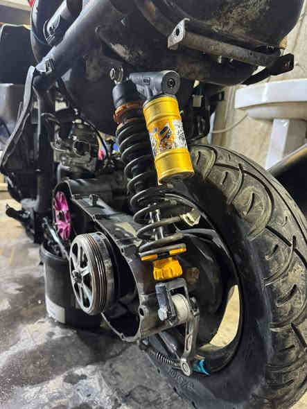 السلام عليكم ماكس عدله مالعب تجفيت جديد دراجه كاعد باتريها رادلها كابريتر ناريه بيها تجفيت جديد دراجه بيها غراض اصليه  بيها كلجات خلفي ول أمامي وبيها فراك وبيها وبيها قطره وبيها قبق فلاوين كله سيت اصلي بيها صالنصه اف ام بيها كشن 4 اصلي مشتري ب١٠٠ بيها كفر WF دراجه طافيه لوكابريتر لو فاكيم ناريه بيها تجفيت جديد سعرها ٣٥٠ قفل من لخير متعوب عليها مكاني حي أور بغداد رقمي ***********
