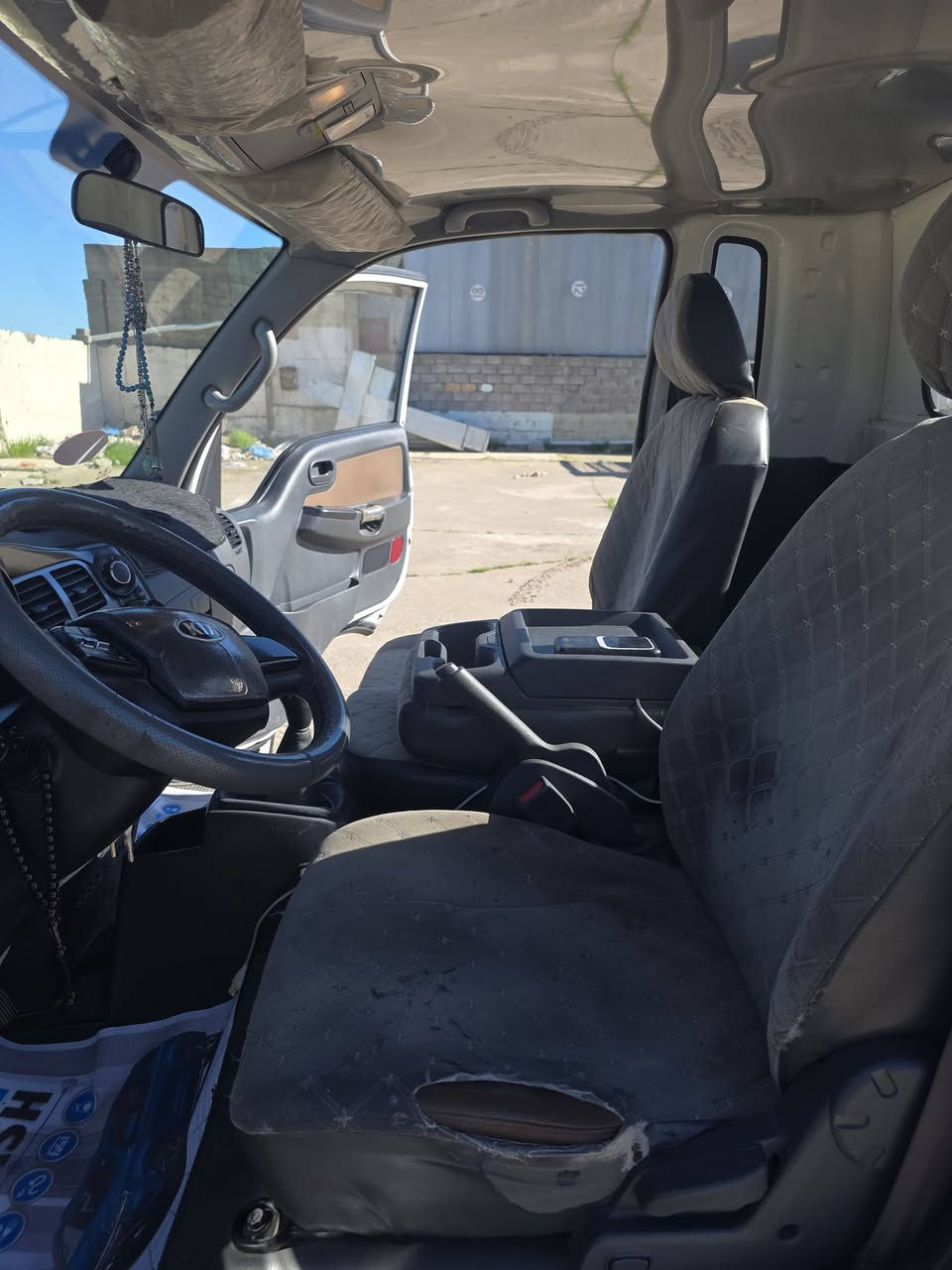 السلام عليكم اخوان كيا حمل للبيع موديل 2022 سياره باسمي مكان السياره موصل حمدانيه شرط التحويل سياره شرط من الدعاميه للدعاميه كير محرك شرط رقم الهاتف *********** كورك ***********
