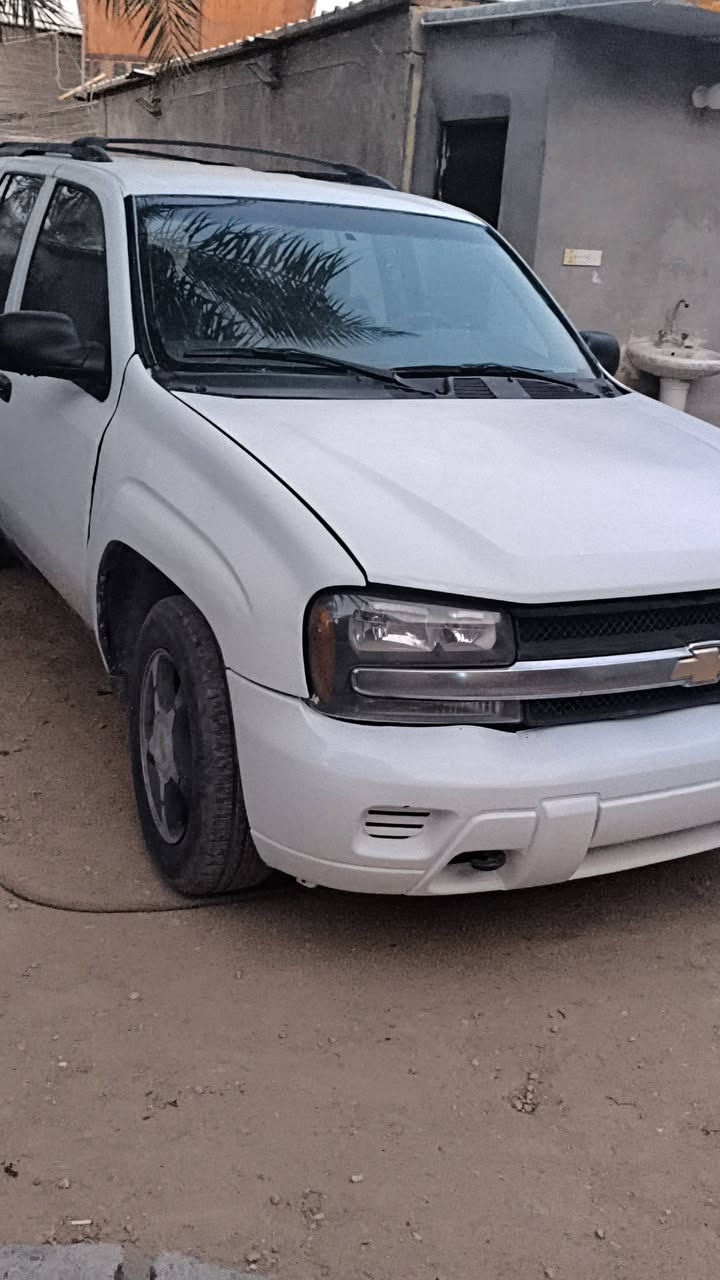 من رخصه الادمن
بلايزر 2004مكينه كير خير من الله لا تنقيص ولا تبخير منضومه بانزين ادامه كامله صبغ عام بدون ضربه مزاد الحله قرصها واصل ومستلمه عندي وكاله بيها باركود بيها ومكمل معامله من مرور الحله فقط تروح للكمرك وترقم غرفه مبدله جلد تبريد شغال ثلج فقط تلحيضات يحتاجلها وبالعافيه عالياخذها السعر 60مع مجال بسيط مكاني كربلاء

***********
