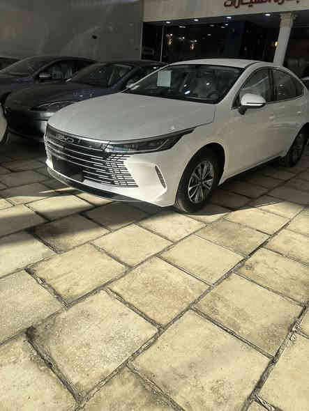 وصول وجبة جديدة من BYD ديستروير 05 
يم (شركة يونس العتابي لتجارة السيارات )  🚘 
سباقه دائماً بعروضها المميزه

السعر : اتصل على الارقام وبأنسب الاسعار 
📞📱*********** 

متوفر جميع الفئات
‏1 BYD ديستروير

 انتباه🔴🔴🔴موديل 2025 

يترقم بغداد وجميع المحافظات عدا الشمال 
 
سيارة سيدان مدمجة بنظام هايبرد🔥 PHEV 
تجمع بين محرك بنزين هايبرد   بلكن ومحرك كهربائي
الدستروير تمشيك 1200 كيلو / 55 لتر 

أبرز المواصفات :

☜ بطارية ليثيوم فوسفات تدعم الشحن السريع
☜ شاشة دوّارة 12.8 إنش بنظام ملاحة وتحديثات OTA
☜ نظام صوتي بـ6 مكبرات صوت + ميزة الكاريوكي
☜ حساسات وكاميرا خلفية – مثبت سرعة – مقاعد جلد رياضي 
☜ تصميم خارجي عصري بمصابيح LED ومقصورة عازلة للصوت

 
المواصفات 
حساس خلفي 
شاشة دوارة 
كامراة خلفية دوارة 
اوتو هولد
هند بريك بصمه 
تشغيل السياره بصمه مع كارت دخول ذكي
مقاعد جلد 
لايت زينون 
لد نهاري LED
بك لايتLED
3انضمة للقيادة 
مانع تزحلق
مثبت سرعه 
تشغيل عن بعد 
شاشة ذكية تدعم جميع البرامج
والفول تختلف مواصفاته

🔹شركه العتابي لتجارة السيارات 🔹
📍بغداد  معارض البياع شارع الرئيسي مقابيل محطة وقود السيديه 
بيع .فقط 🔶

وبأنسب الاسعارررر▫️
ادارة المبيعات
‏‭   📞***********
📞 ‭***********‬
📞 ‭***********‬
نتشرف بحضوركم والرد على جميع اتصالاتكم في اي وقت
 #BYD  #هايبرد  #سيارات_2025  #يتوفر  #عروض
