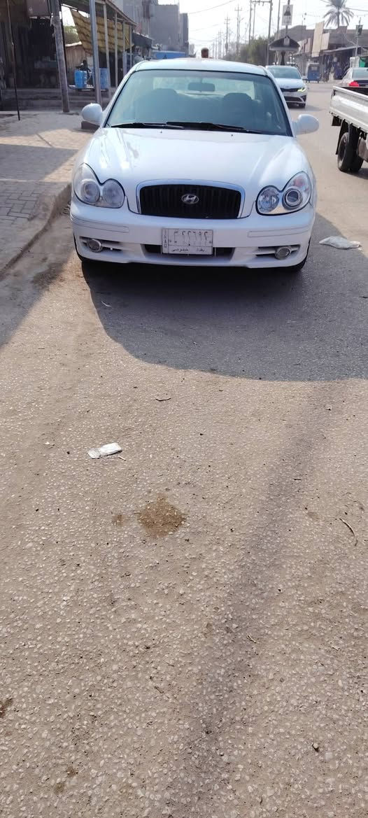 السلام عليكم للبيع سوناتا وفود 2002 خليجي مصبوغه عام حادثها جاملغ ايمن امامي محركها ٤سلندر ٠٢٠٠ تبريد تدفئ شغال كير جديد حدادية نضيفه بيها دخانه بيضه بلصالنصة المكينة والقطره مابيهن تبخير سعرها ٦١ وبي مجال *********** مكاني بابل سدة الهندية
