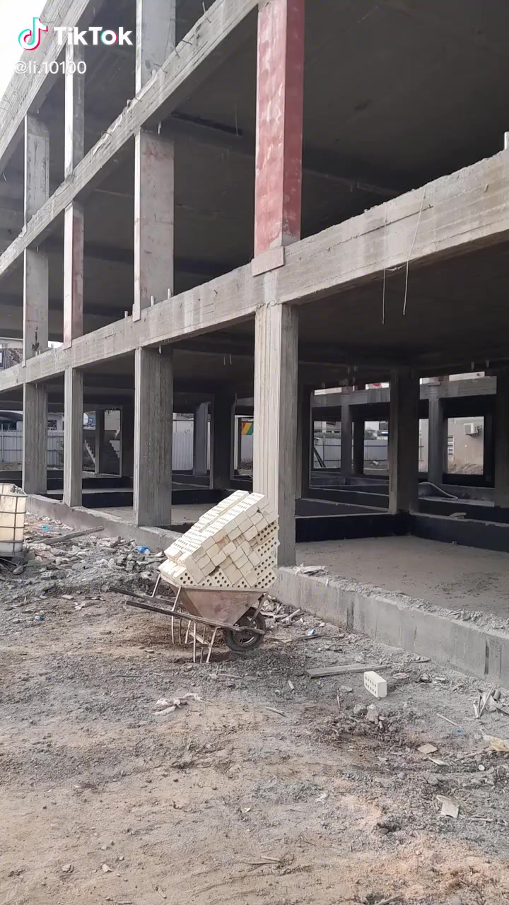 سلام عليكم ونج تصعيد كافت المواد قلع شتاكر زميج تصعيد 
طابوك بلوك سبنت رمل فرمستون مرمر  جص من اول 20 طابق *********** سعار مناسبه وتساب متوفر بغداد***********
