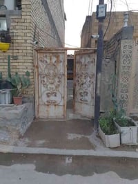 دار للبيع معسكر البلديات   07721104264 خدمات كامله ٢٠٠ متر