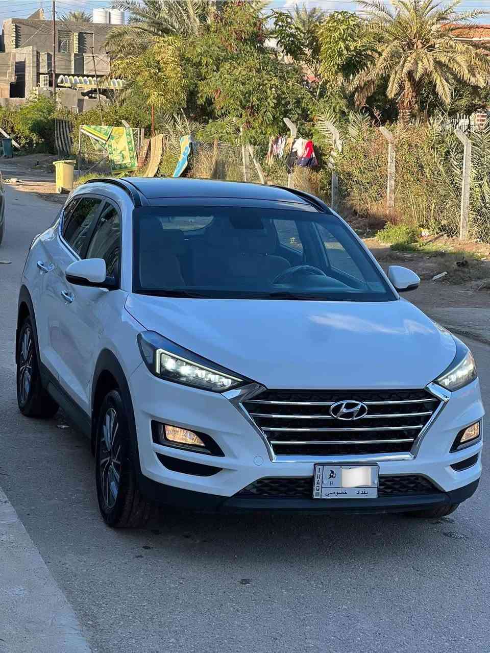 السلام عليكم 
توسان 2020 خليجي 
الكاصد اصل 
محرك 2000 دوش 
رقم بغداد 
فول 1/1 
بصمه 
بنوراما 
كشنات 2 كهرباء 
5 عدسات زنون 
سايد بريك قدم 
ماشيه 108 الف حقيقي 
السعر 190 وبيه مجال بسيط 
الاستفسار (***********)
