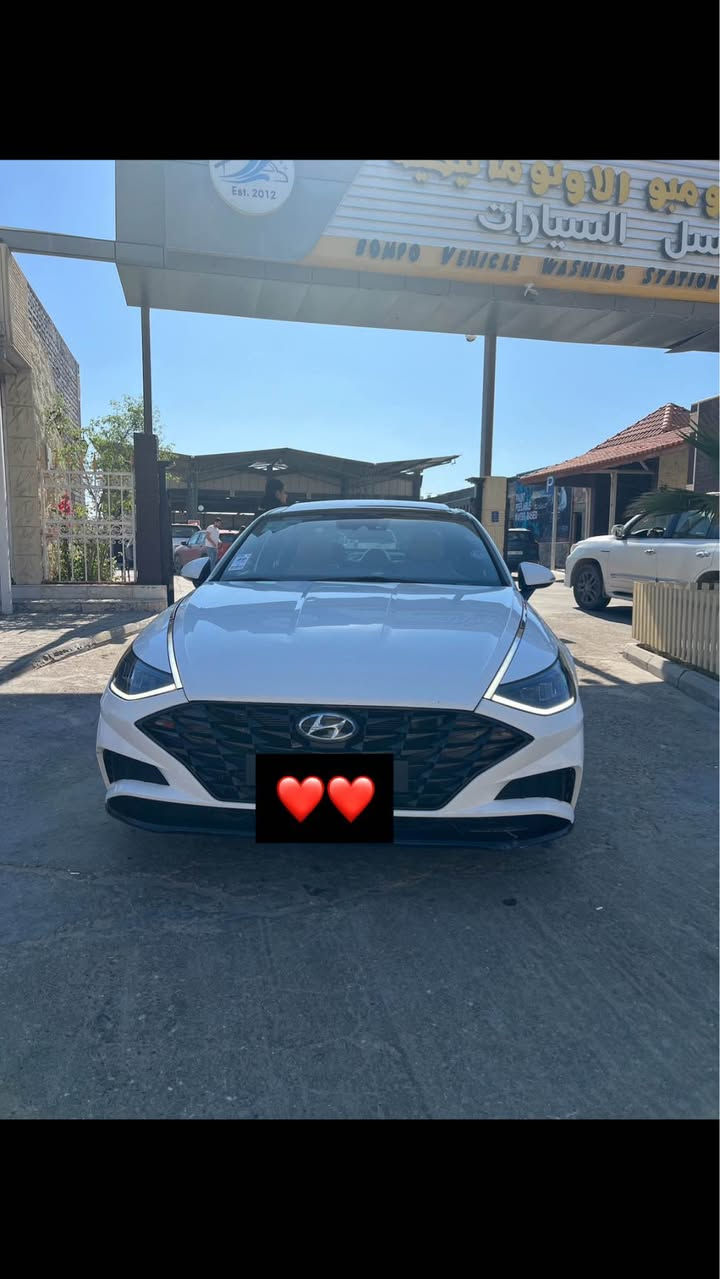 هونداي سوناتا 2020 امريكي الضرر فقط بنيد مبدل نفس الون ابيض ايرباك ما ضارب وما بيها لا شاصي ولا لغد  سياره فول مو اربع كامرات مكينه 2500 رقم اربيل الجديد تريد وكاله تريد تحويل بيها بارد بلجاملغ الامامي  قليل بصمات 2 مو وحده سياره جديده  ما بيها نقص السعر 180$ 
عنوانها بصره 
الرقم *********** البصرة, العراق
