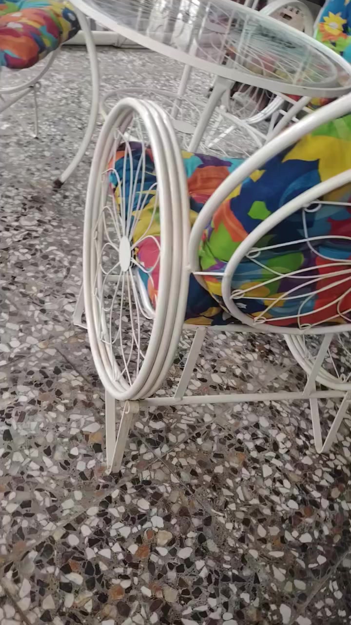 تخم حديد للحديقه السعر  200
للمراسله على الرقم  ***********
