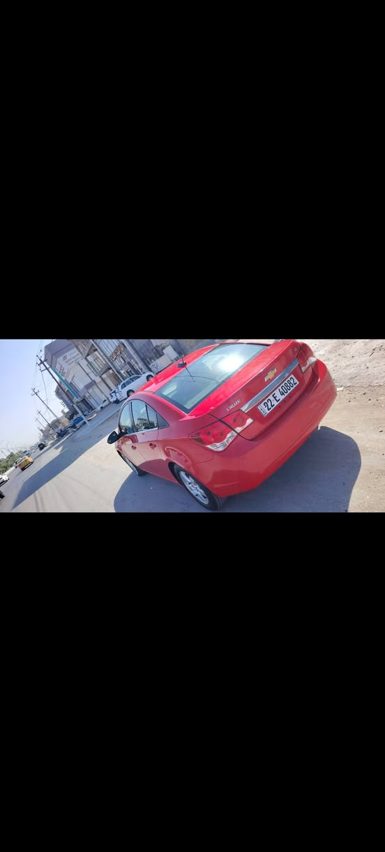 السلام عليكم شوفرليت كروز 2016 محرك 1400 جديد  مكفول كير مكفول تبريد ثلج كهربائيات بلاديه ماملعوب بيها سياره جاهزه حادثها جاملغ وبنيد موجوده صورت الحادث فقط الجاملغ والبنيد صبغ بدون دواخل للبيع او المراوس حسب القناعه تريد تحويل تريد وكاله السعر ٧٨ ورقه مجالها بسيط للاستفسار أكثر ***********
