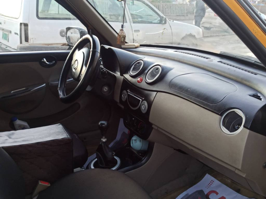 السلام عليكم 
ليفان 320 
موديل 2012
كابون بانزين بيها
سستم سماعات 
باتري جديد 
زوج تايرات جديد 
كهربائياتها كلها شغالة 
رقم بغداد الماني 
سنويه تسقط سنة 2027
محرك بداية صرف 
كير شرط 
تبريد وتدفئة شرط 
غرامات صفر وهيئة عليها مال سنتين تقريبا ع المشتري 
سياره ضررها بوند وجاملغ صبغ بدون دواخل شرط 
شرط التحويل  بالموصل 
السعر 28$ وبيها مجال للطيبين 
للأستفسار اكثر

*********** موصل, نينوى
