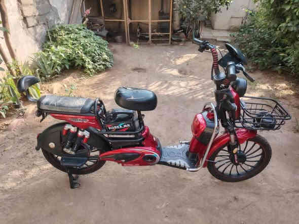 سلام عليكم ورحمه الله وبركاته دراجه شحن R9🏍 نوعيه كوريه MR عدد البطاريات 5🔋 جدد شرط سرعة 99 حقيقي 85☄️ ليت + بك ليت + اشاير + هورن 📣+ سماعه بلوتوث🎵🎶 = كل شغال شرط ✅+بصمة🔑+تشغيل عن بعد + شاحنتو الاصلية🔌 + حقيبة تنقفل🧰 و+نضام سرقة🔐  السعر (325) الف مكاني موصل حي الحدباء تواصل عبر الارقام التالية
‏‪0771 062 0326‬‏
***********
موجود واتساب دهوك
