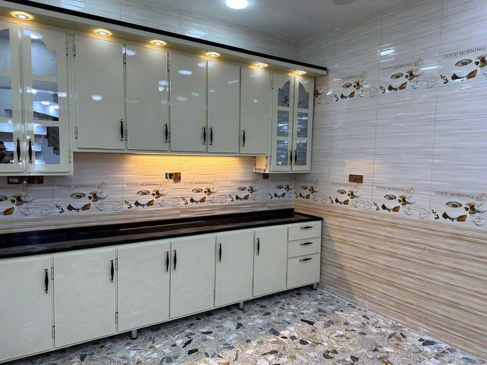 ابو ادم لعمل كاونترات المنيوم حسب الطلب (سعر المتر  الارضي 120 الف مع ملحق 180الف سعر متر) تركي درجة أولى مع ضمان جودة العمل العنوان بعقوبة سوق الطيور مدخل شارع مصرف الفاروق من الجهة السوق للاستفسار والطلب مراسلة الصفحة اواتصال ع الرقم ***********يتوفر واتس اب
