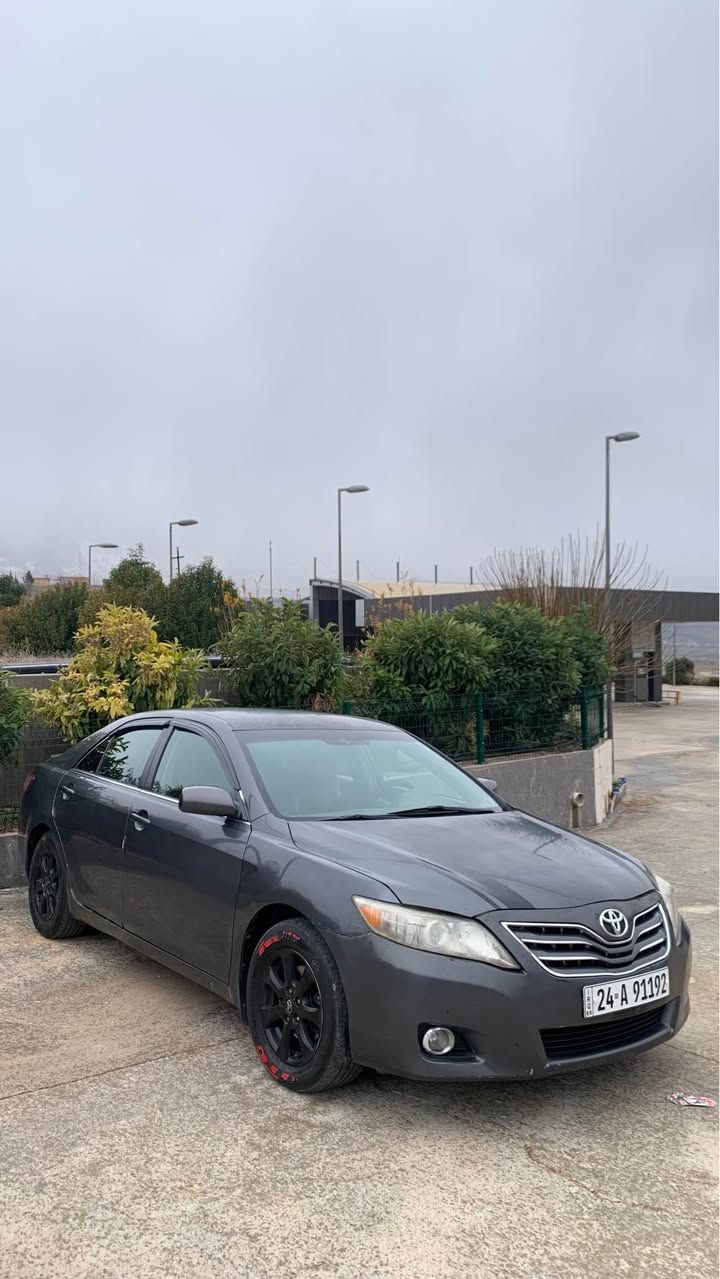 کامری ٢٠١١ مواصفات  امریکی سبغ ئێک پارچە سعر 11000$
و مەجال سەیارە بێ مەسرەفە  
*********** دهوك, العراق
