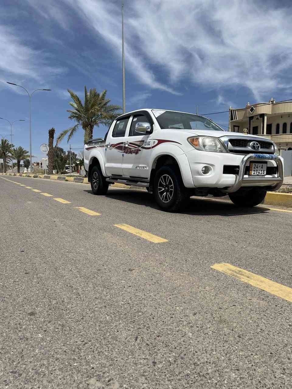 السلام عليكم تيوتا هايلوكس
موديل 2007 دبل اكسل
كفاله عامه 
كلها بشرط 
رقم دهوك 
إني الشرعي 
رقم وسنويه جديد 
وشرط التحويل 
***********
