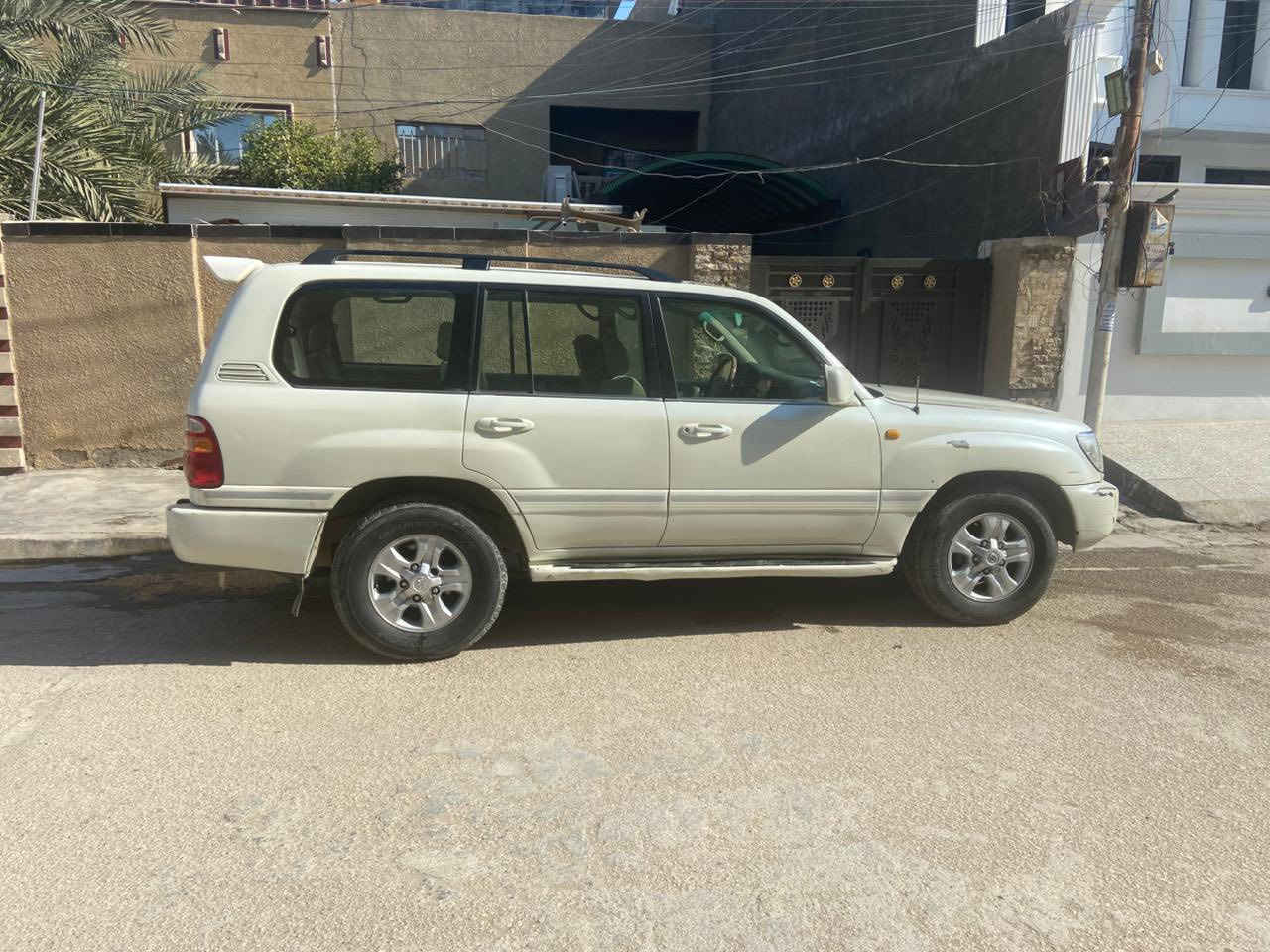 السلام عليكم
لاندكروزر ٢٠٠٧ اصل VXR كير ومحرك بلادي رقم إنكليزي بسمي تحويل ثاني يوم  السياره صبغ عام وتبريد ميشتغل   مكاني بغداد ما متواجد على الفيس للاتصال ***********
