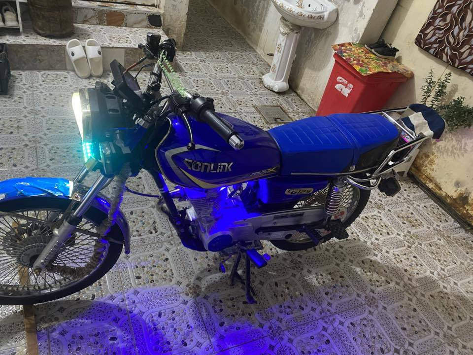 سلام عليكم دراجه للبيع تايكر مودل 2024 لون ازرك  أوراق صوليه ول كمرك مدفوع وتترقم ول دراجه خير من الله مكاني بعكوبه لمفرك سعره 675 بيه مجال سهله حك جيه ‭.                      ‭٠٧٧٧ ٠٥٩ ٧٥٣١‬
