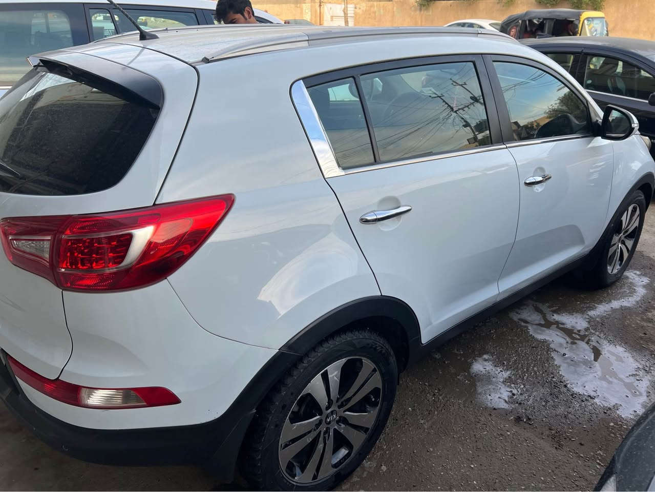 سبورتج ٢٠١٤  خليج 
رقم بغداد مشروع وطني 

السيارة كفالة عامة من كلشي 
جديدة بمعنى  الكلمة 
حتى الدعاميات مكفولة 
ماشيه ١١٣ الف  كيلو حقيقي

مكينة ما مفتوحة شرط بلاد

لا رصعة لاشخط ولا بارد 

السعر ١٦٢ ورقة 
العنوان ديالى بعقوبة 
للاتصال *********** بعقوبة, ديالى
