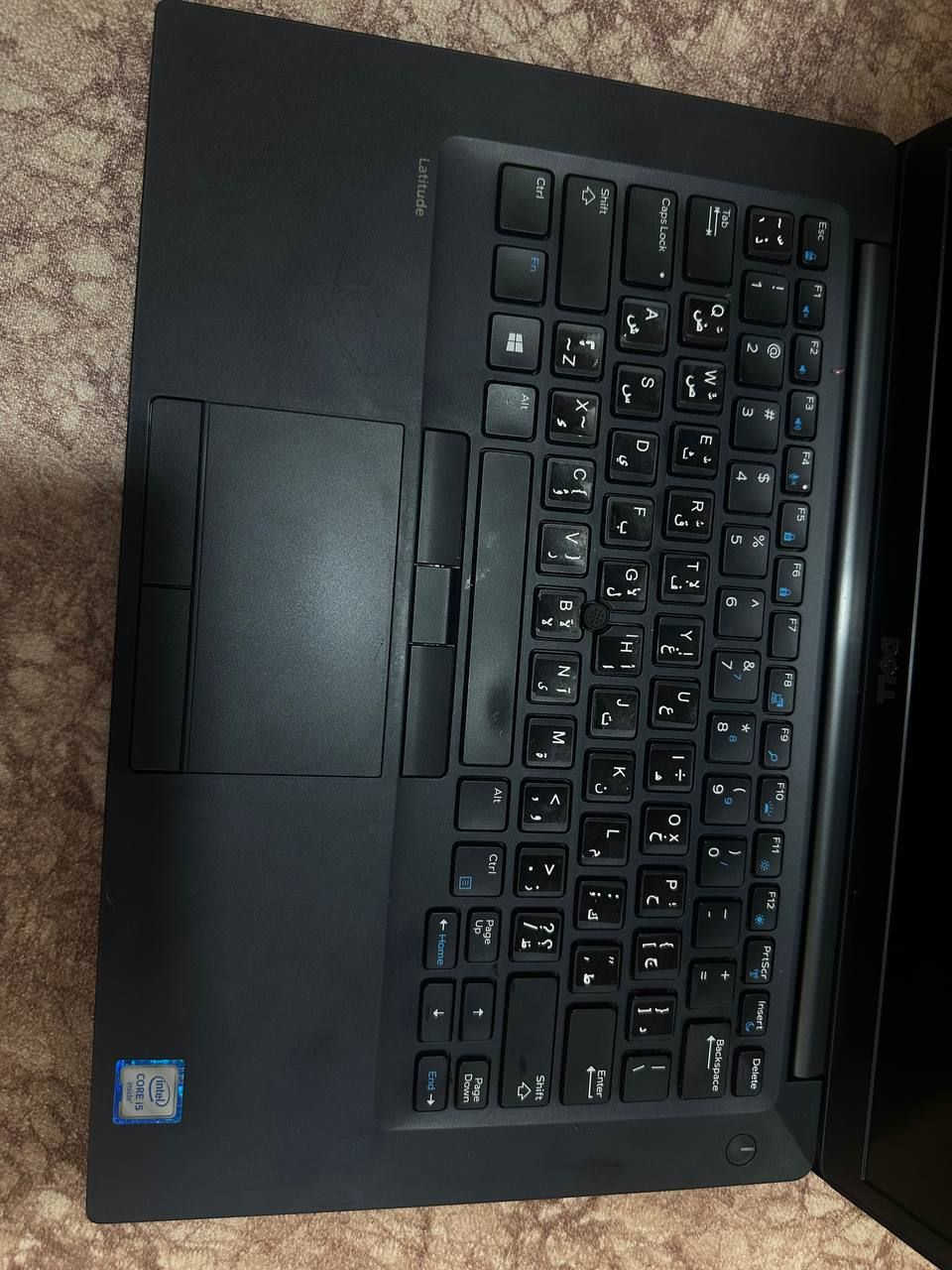 للبيع: Dell Latitude 7480 - نظافة تامة وأداء مميز 💻
لعشاق النظافة والأجهزة العملية، متوفر الآن لابتوب Dell Latitude 7480 غني عن التعريف، (نضيف جداً) واستخدام شخصي راقي وسليم تماماً من أي عيوب.
المواصفات التقنية:
المعالج: Intel Core i5 (الجيل السادس).
الذاكرة (RAM): سعة 8GB (سرعة ممتازة في التصفح والعمل).
الهارد (SSD): سعة 256GB (إقلاع سريع جداً للنظام والبرامج).
الشاشة: قياس 14 بوصة بدقة عالية، صافية تماماً (بدون أي نقاط أو رطوبة).
الكيبورد: إنارة خلفية (Backlit Keyboard) مريحة جداً للكتابة في الإضاءة الخافتة.
مميزات الجهاز:
✅ فحص كامل: الجهاز مفحوص قطعة قطعة (شاشة، كيبورد، بطارية، واي فاي، كاميرا، ومداخل USB) وكلها تعمل بامتياز.
✅ النظافة: الجهاز بحالة ممتازة، مظهر أنيق واستخدام شخصي حريص.
✅ البطارية: أداء ممتاز يدعمك لفترات عمل طويلة.
✅ التصميم: نحيف، خفيف الوزن، وسهل التنقل.
ملاحظة: الجهاز جاهز للاستخدام مباشرة، مناسب جداً للطلاب، المبرمجين، وأصحاب العمل المكتبي.


**إذا كنت صاحب هذا الإعلان وتريد حذفه لأي سبب، رجاءا أرسل رسالة إلى الدعم الفني**