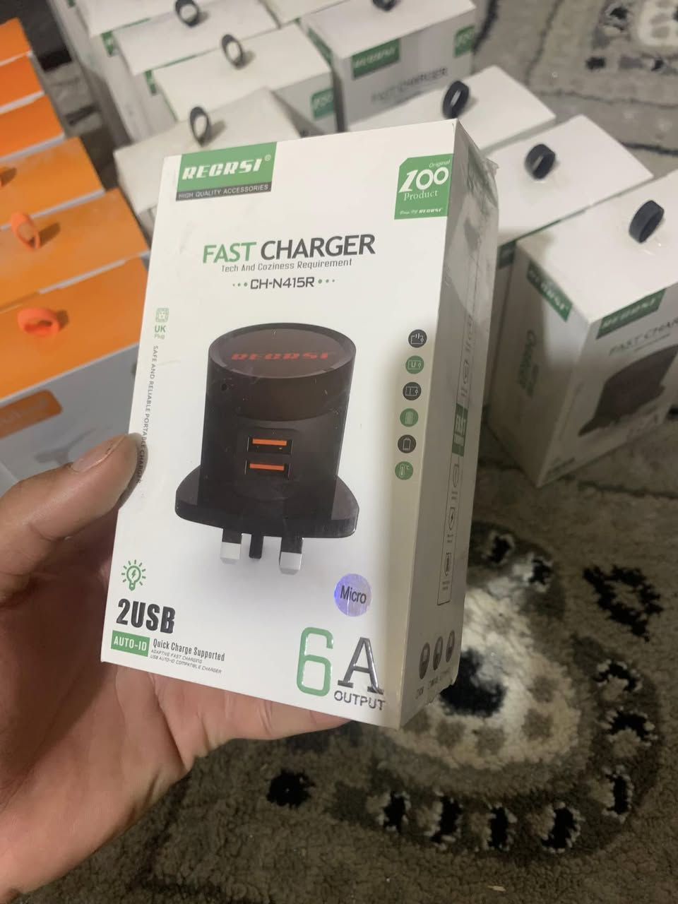 اسلام عليكم 
شاحنه كامله منوعه ايفون تايبسي مايكرو العدد 53  سعر القطعه 2500 ابيع شلعه عنواني كربلاء توصيل موجود
 هـ***********
