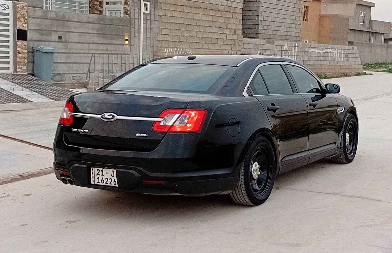 سلام عليكم من رخصت الادمن تورس 2012 أمريكي كلين كفاله عامه بدون صبغ بدون تبديل بدون فتح رقم سليمانيه الدولي بأسمي تحويل نفس اليوم ماشيه ١٩٠ ميل مكينه كير حداديه أمامي وخلفي تبريد تدفئه كهربائيات كلهن كفاله شفتات ستيرن عدسات زرع دهن وفلتر موتور كرافت البارحه مبدله السعر ١١٢ مجالها بسيط ***********
