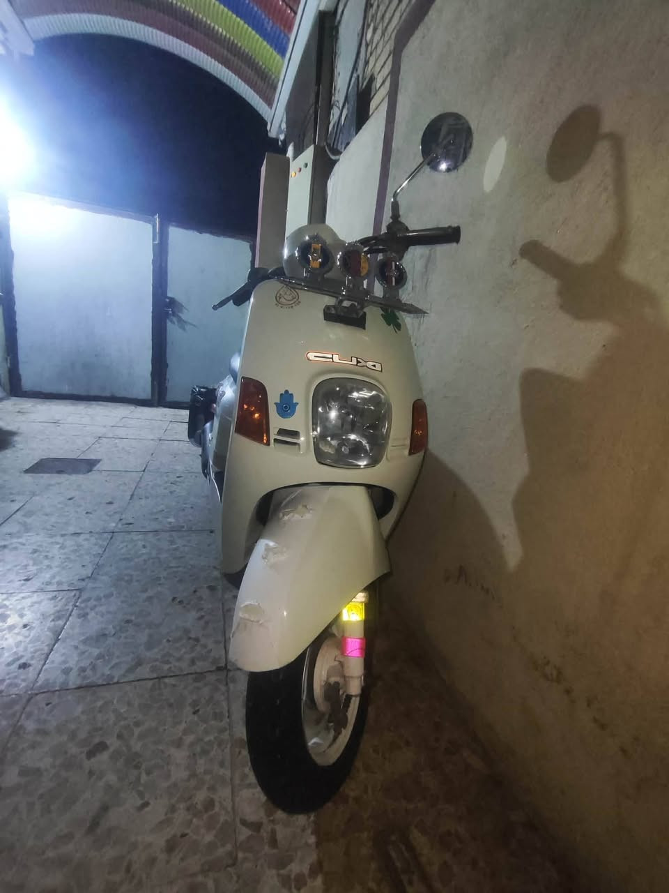 للبيع كفاله عامه ختم واحد الدراجه الميعرف سعرها ليضل يضرط سعرها مليون او ٢٠٠ او بيها مجال ***********
