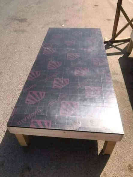 صومية عراقية للغرف التركية
٦ارجل قوية ضمان مفتوح 
قياس ٢متر في ١٧٥ ام النفرين2
متوفر ايضا ام النفر
قياس ١٧٥ في ٩٥
نوع الخشب 👈الاطار جام روسي
الوجة بلوك بلايود اصلي يتحمل اوزان ثقيلة 
توصيل مجاني داخل بغداد فقط
*********** واتساب بغداد
