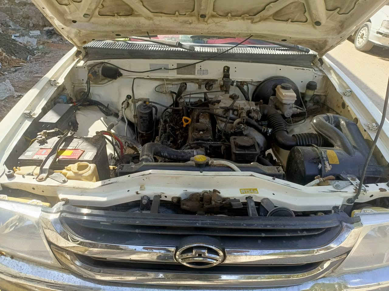 سلام عليكم دير 🦌 2007
باتري جديد تايرات جدد سياره خير من 
رقم انكليزي بغداد 
مكانها بغداد الشعب سعرها 38 
***********
