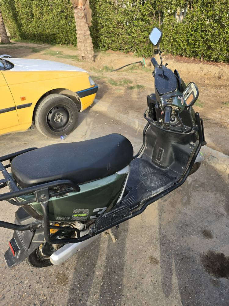 دراجة شحن للبيع موديل 2025
بطاريات نظيفة 6 بطاريات 
3 سرعات 
كهربائيات نظيفة ما ملعوب بيها 
استعمال 4 شهور مسافة دوام 10 دقايق
بيها صندوق 📦 بس اني فاتحه 
بصمة وانذار سرقة.
شاحن رقمي 
العنوان راس شارع منطقة الشعب 
سعر 600 وبيها مجال للشراي الجدي
للتواصل: *********** بغداد, العراق
