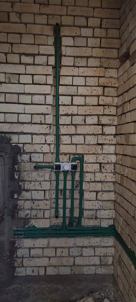 عباس العبودي
لتأسيس الكهرباء والصحيات العامه 
ومستعدون لتأسيس المنازل والمجمعات والمطاعم
بأنسب الاسعار
النجف الاشرف
للاستفسار والاتصال 
 ***********
