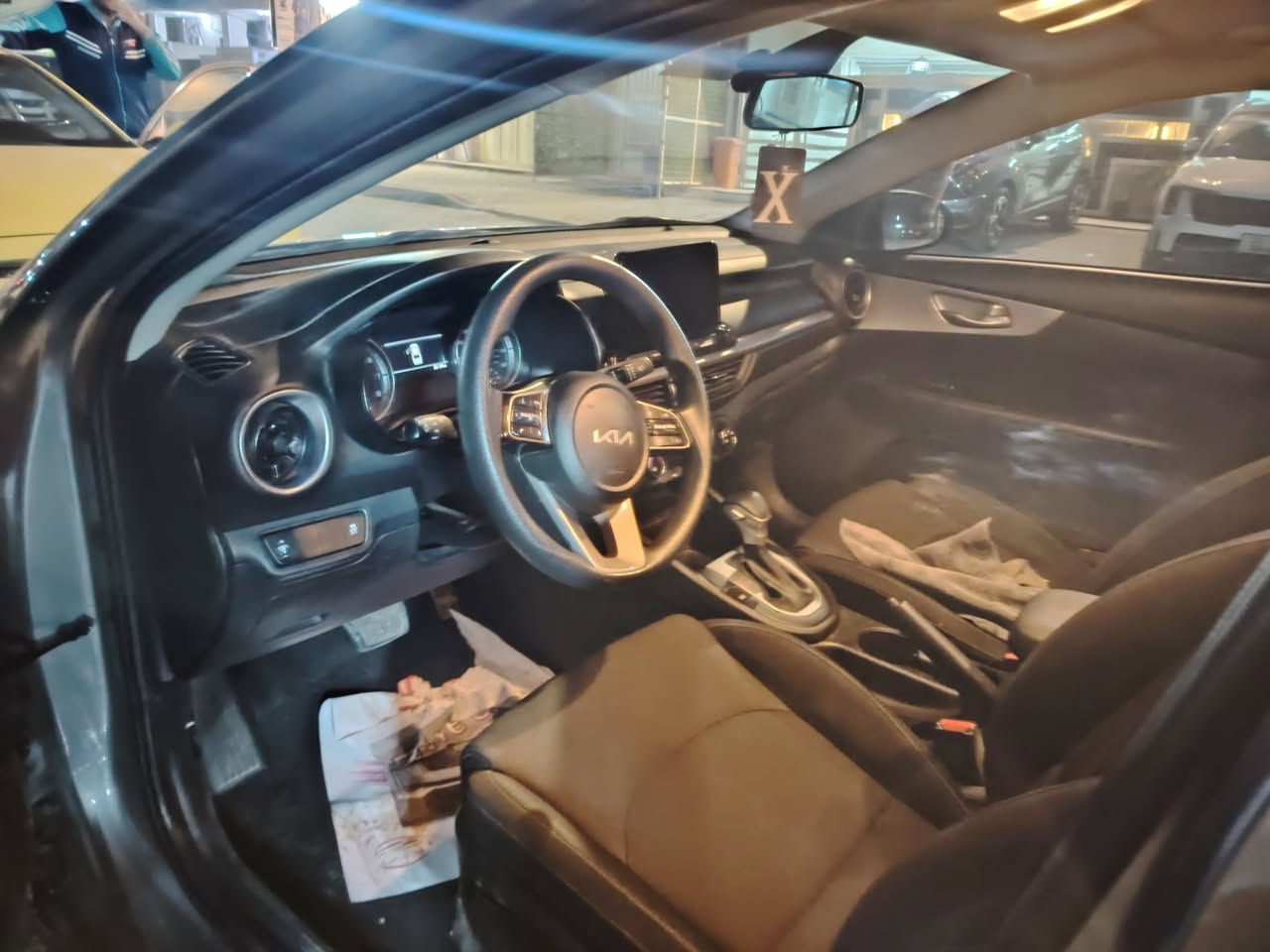 حادثها مرفق بالصور

بدون رقم

سيارة ماشيه  ٢٨ الف

تحكمات 

توقف ذاتي

تحديد مسار

سياقه ذاتيه

الاستفسار

اتصل ***********
