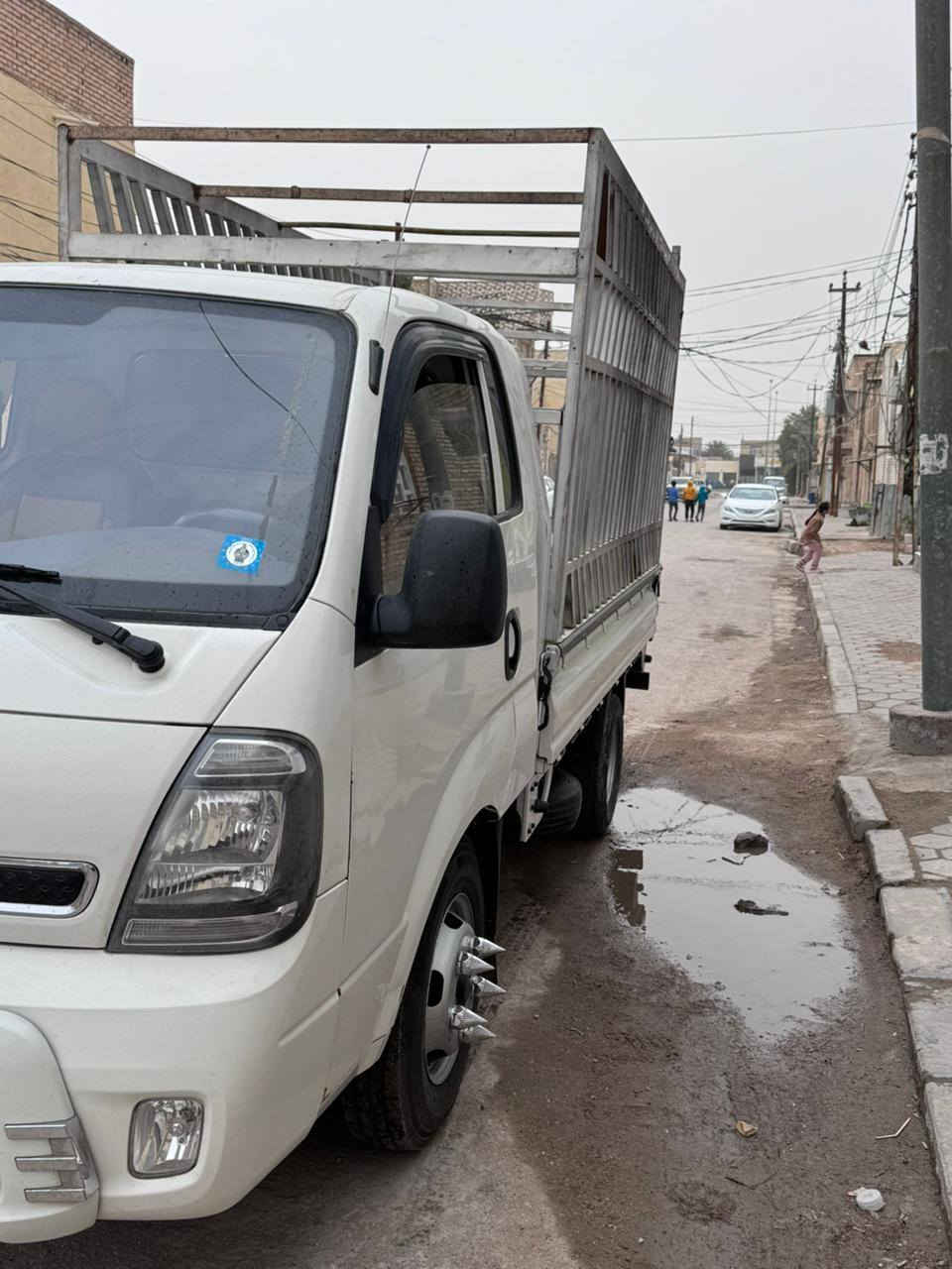 كيا فحل مديل2021
محرك مفتوح 
محوره كامله
سياره مكفوله عده لغذ
ولسونر موجود
هزه جديده 
سنويه بأسمي 
وياهه محجر 
محرك كير كفاله
***********
مكان نجف
