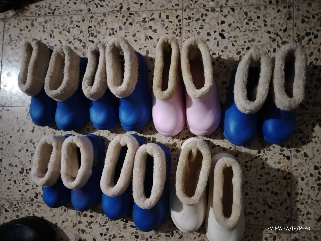 للبيع جزمات قياسات من ١٩ إلى ٣٥
واسط صويره ***********
