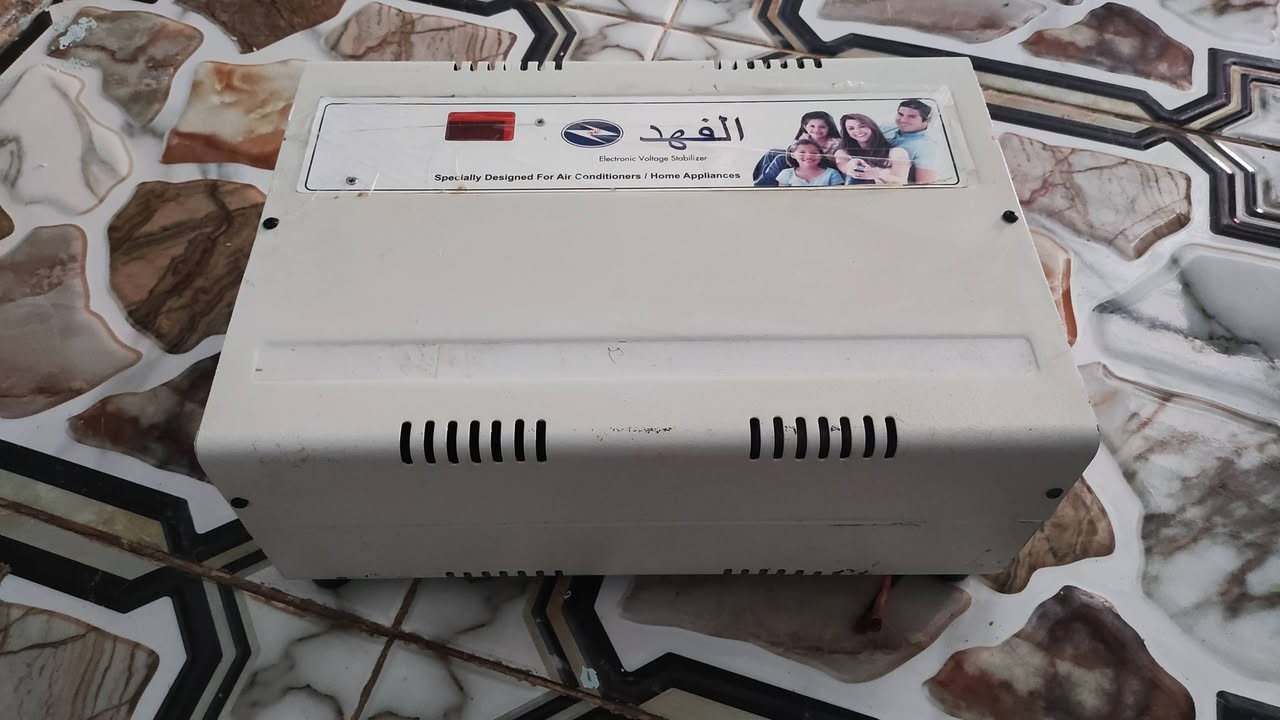 السلام عليكم جميعاً
رافع قدره سعة 8000 النوعيه الأفضل من شركة الفهد 
استعمال قليل جدا يرفع من 110 فولت
السعر أول تعليق


**إذا كنت صاحب هذا الإعلان وتريد حذفه لأي سبب، رجاءا أرسل رسالة إلى الدعم الفني**