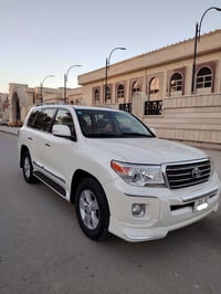 لاندكروز GXR • ٢٠١٣ • فور ويل