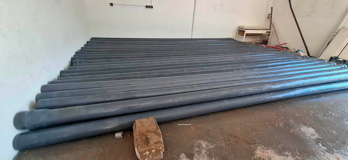 بوري بلاستك ابو 6 انج طول 6  عراقي المتحده درجه أولى 10 بار عدد 50 بوري أبيع شلع جديد غير مستعمل سعر الواحد 50 الف وبي مجال قليل المكان الخالديه المضيق رجائن المو شراي لا يتعبني للاستفسار الاتصال على الرقم ***********
