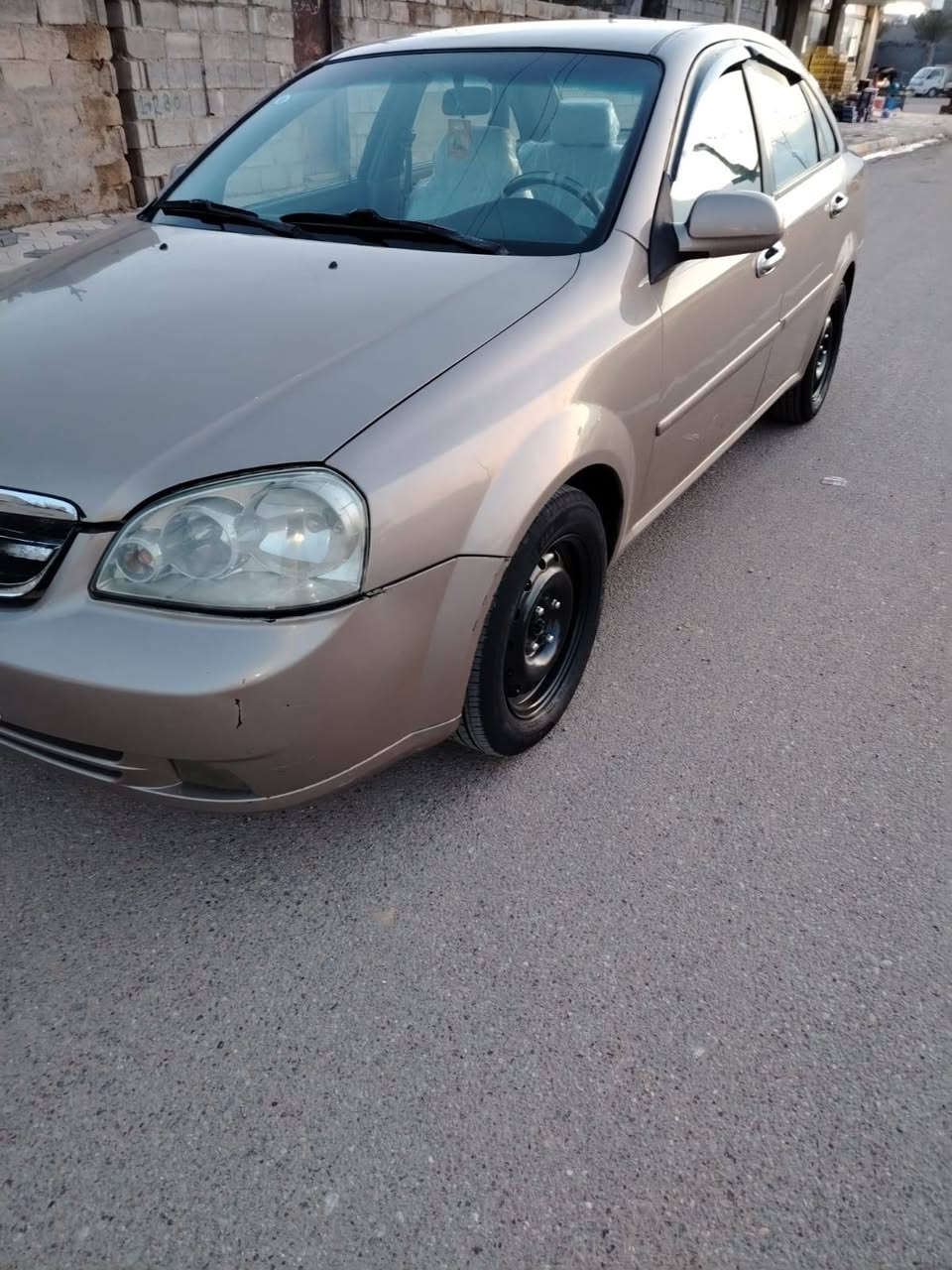 السلام عليكم /للبيع شوفرليت اوبترا وارد خليجي موديل  2006 رقم بغداد محرك 1600نظيف وگير نظيف تخم تايرجديد صدر امامي خلفي نظيف تبريد شغال صبغ عام جماليه اثر جراد السياره بدون ظربه او دواخل شواصي ولغود كفاله حوض وتكم كفاله هزه جديده لوحات جدد شرط اكاتبك عقد مروري مكان السياره الانبار فلوجه الاتصال ع الارقام  *********** /*********** للبيع فقط يعني ما اراوس السعر 67 مجال قليل
