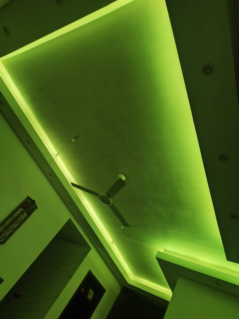 سلام عليكم متر البوكس 25 الف كرسته او عمل معه معجون او صبغ او تثقيب تستلم كامل كربلاء فقط واتساب ***********
