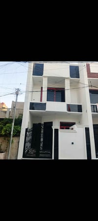 🏡✨ دار حديث للبيع منطقة الحريه الاولى شارع العياده ملحق البستان     فر...