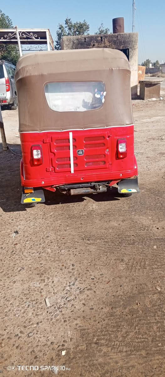 السلام عليكم تكتك البيع موديل ١٧ اوراق  رقم تلفون ***********
