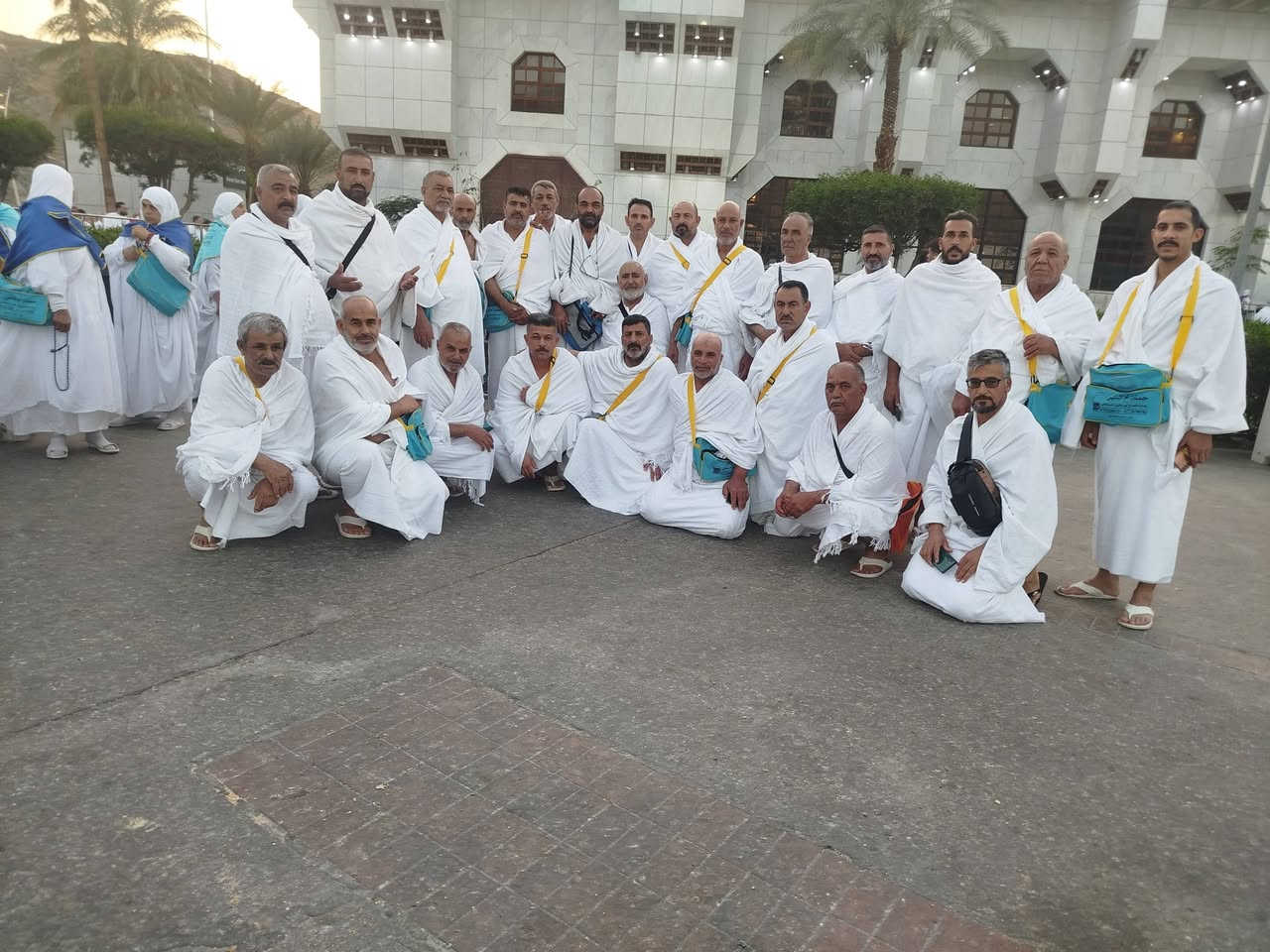 عقد نية الاحرام لمعتمرينا لشهر شعبان
حملة ام البنين عليها السلام 
من مسجد التنعيم 
ولم ننسكم من الدعاء
التسجيل مستمر لعمرة شعبان عطلة نصف السنة 
حملات الشكري للحج والعمرة 
***********
***********
