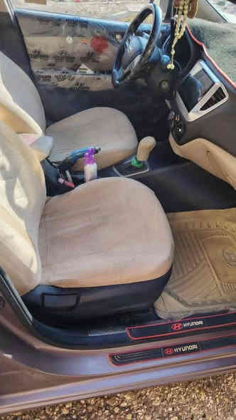 السلام عليكم اكسنت للبيع خليجي موديل 2019 محرك 1600 تحكم جهتين شاشه بلاجكتور مكفوله وجديده  تبريد قطعتين امامي وخلفي مداور ثاني يوم السعر 125 نقد الاتصال الرقم  *********** السعر ١٢٥ وبيجال السماوا
