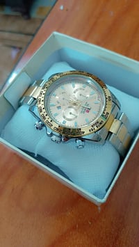 ثنينهن ب٢٥ قفل للشراي فقط  ٠٧٧٢٨١٧٢٧٣٠