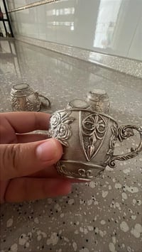 تحف • نسخة قديمة • للبيع