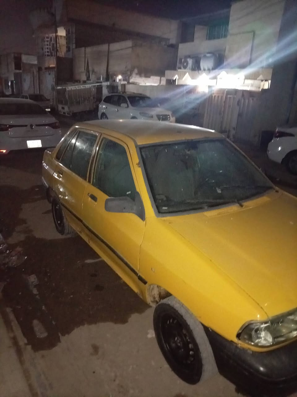 سلام عليكم سايبه للبيع مديل 12 السياره خير من الله مكاني نجف السعر 12 وبيه مجال مكاني نجف ***********
