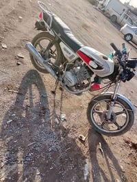 دراجة نارية • للبيع