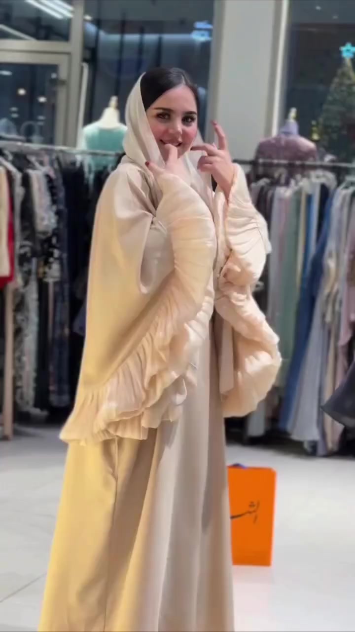 الاستفسار والحجز فقط واتساب+9647775744834
عبايه خامه دبل مطعم اوركنزه ايطالي 
سعر  35
قياس 48/46/44/42/40/38/


**إذا كنت صاحب هذا الإعلان وتريد حذفه لأي سبب، رجاءا أرسل رسالة إلى الدعم الفني**