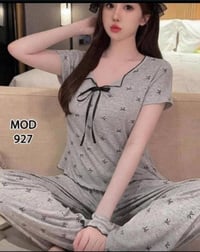 ملابس • تواصل تلغرام