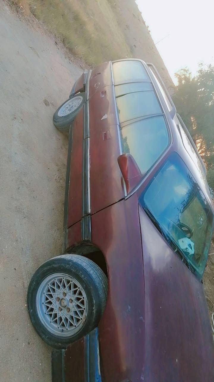 سلام عليكم البيع اوبل وميكا ستشين موديل 1991 السيارة جاهزه حداديه جديده تايرات نضيفات مكينه وكير وكسن وباتري كهربايات كله شغاله خرفت ملكه مسجل سماعت مكينه حجم 200 باور ستيرن السياره مصبوغه ***********
